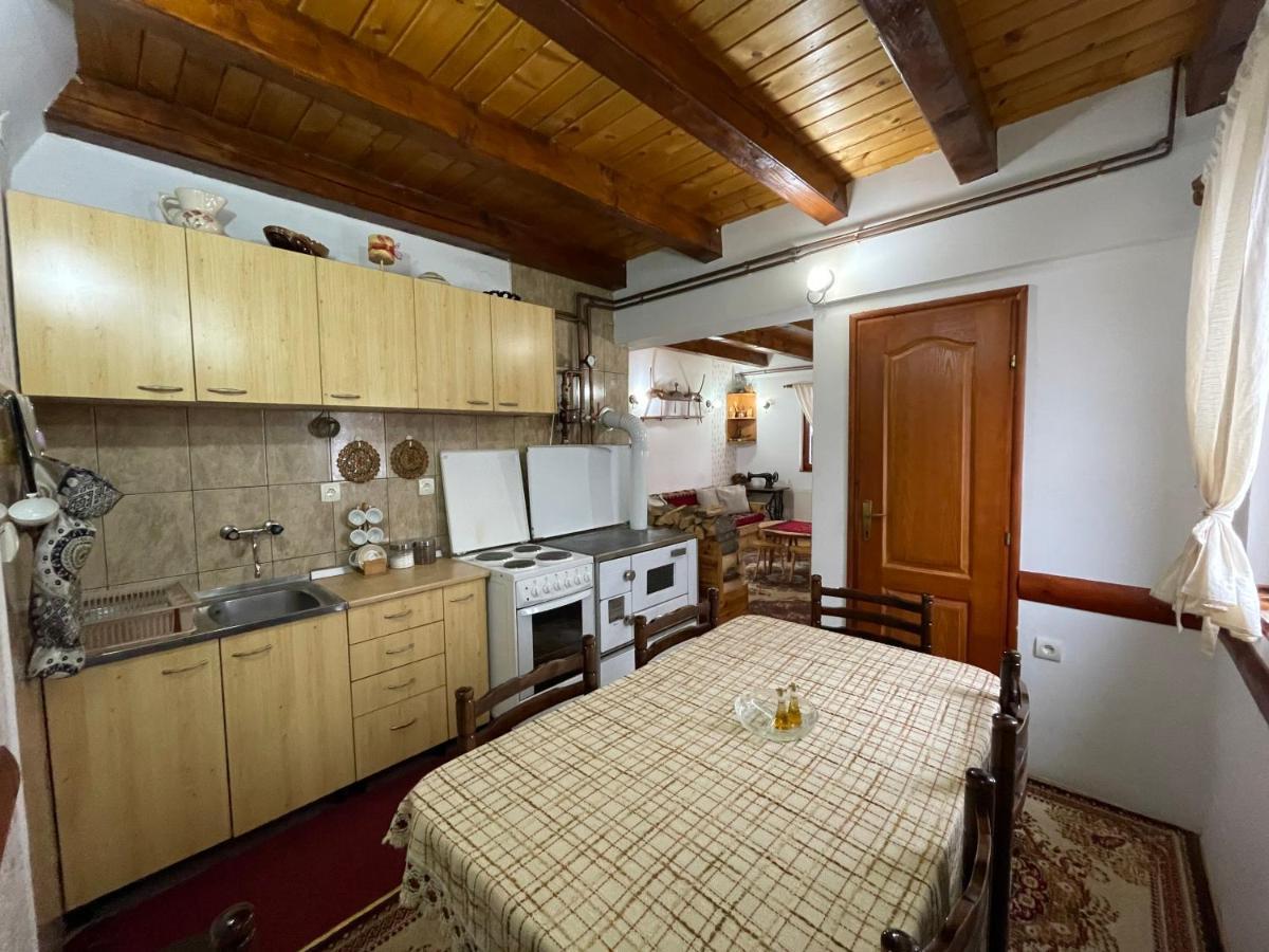 Konak Mandica Avlija Zaovine Exterior photo
